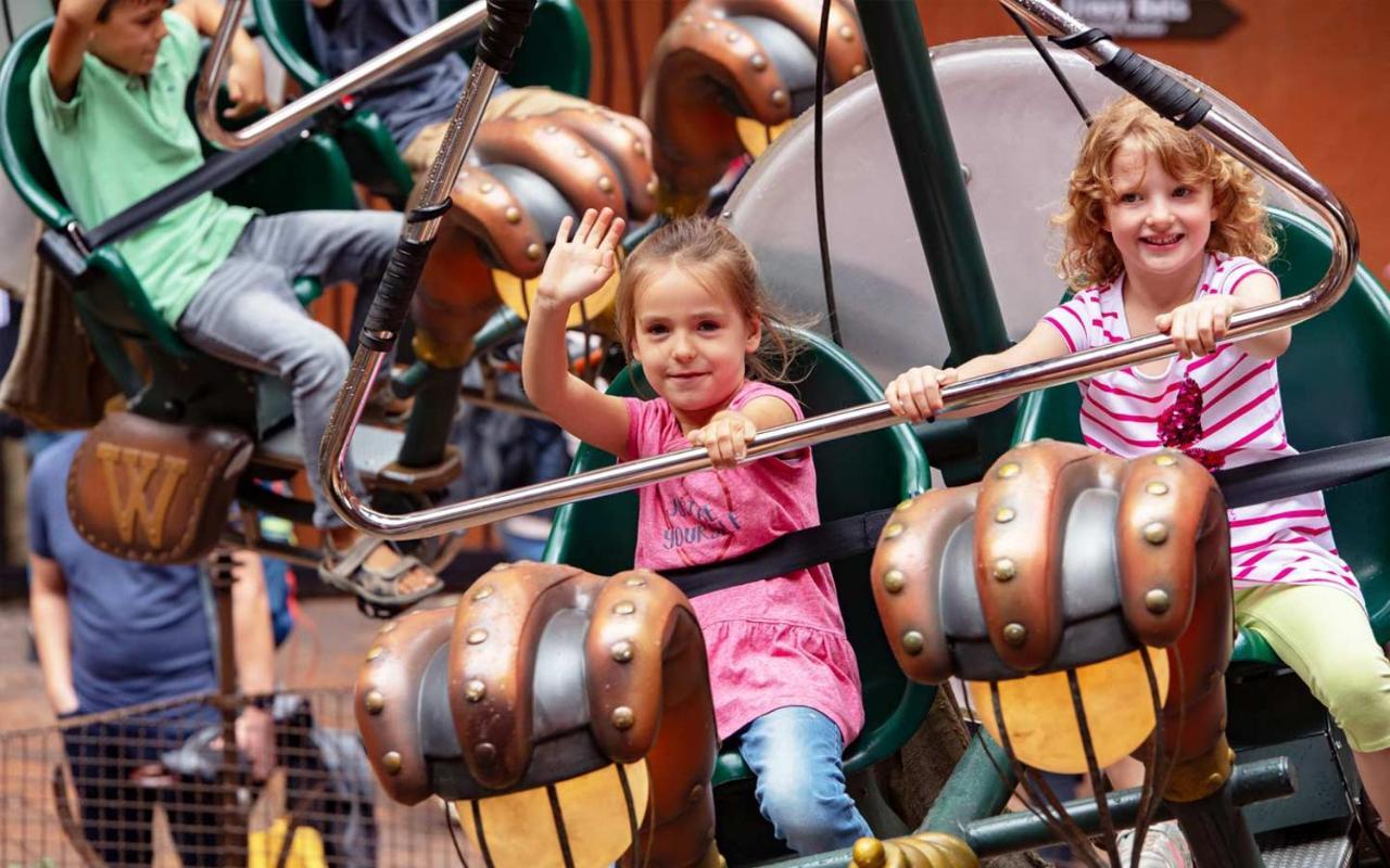 Hotel Matamba, Phantasialand Erlebnishotel Bruhl Bagian luar foto